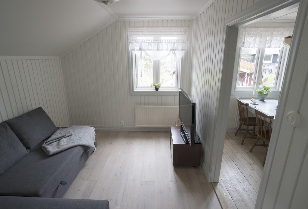 Anfasteroed Gardsvik - Grindstugan ユシーレ エクステリア 写真